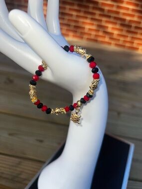 Gold Turtle Charm Red and Black Beaded Bracelet